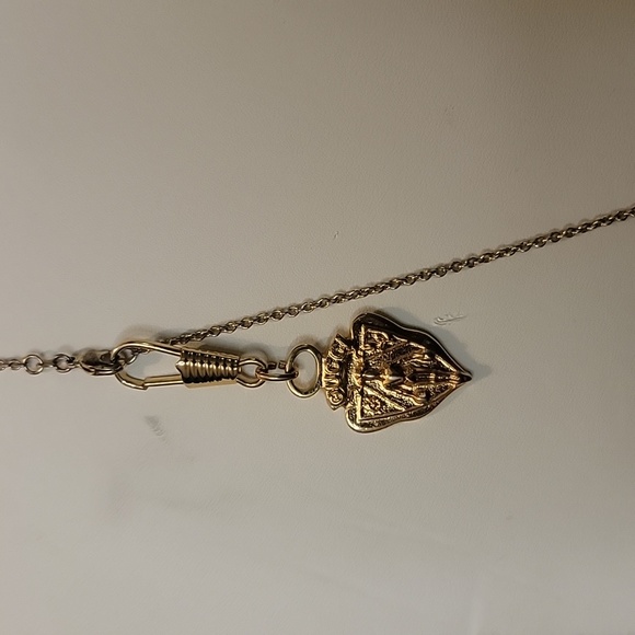 Consign with Pretty Peacock - Picture 10 of 17